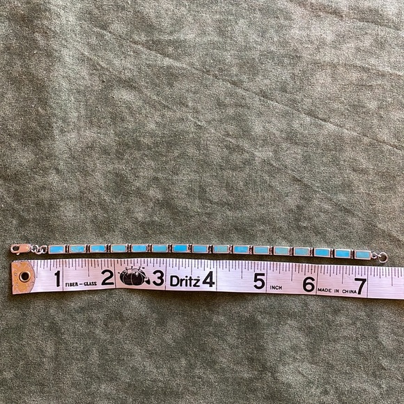 Beautiful Sterling Silver Turquoise Jewelry Set - Picture 3 of 6